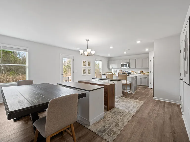 532 Sandy Hollow Dr — Photo 5