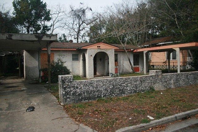 2nd image of 3021 Amherst St