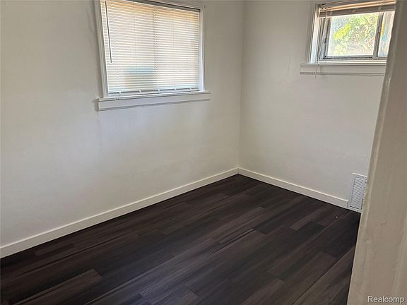3rd image of 20516 Appoline St