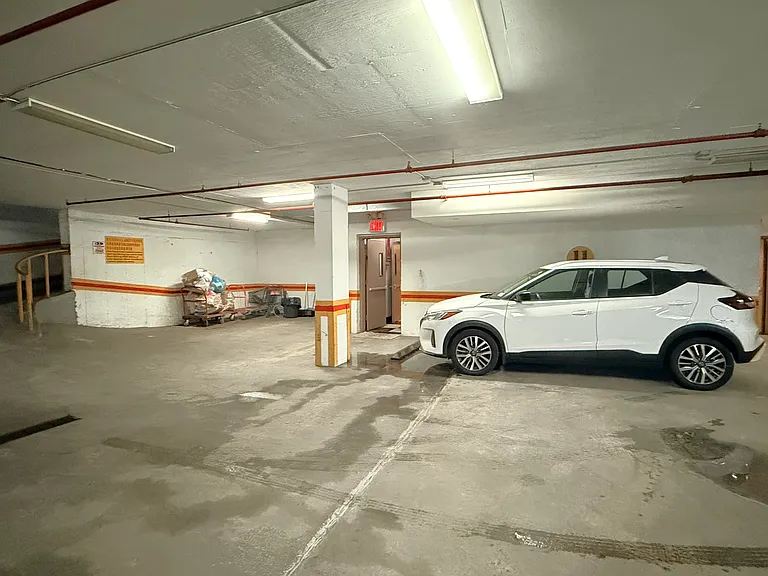 41-42 College Point Blvd — Photo 2
