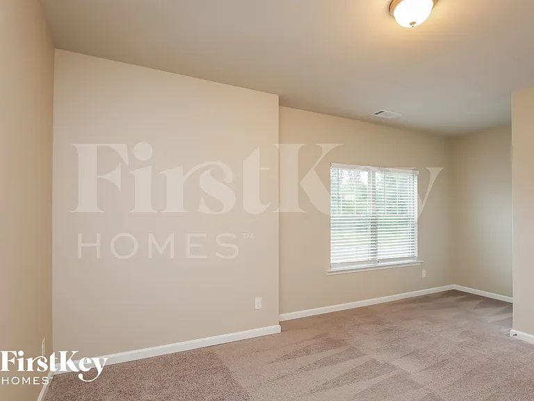 2119 Charcoal Ives Rd — Photo 13
