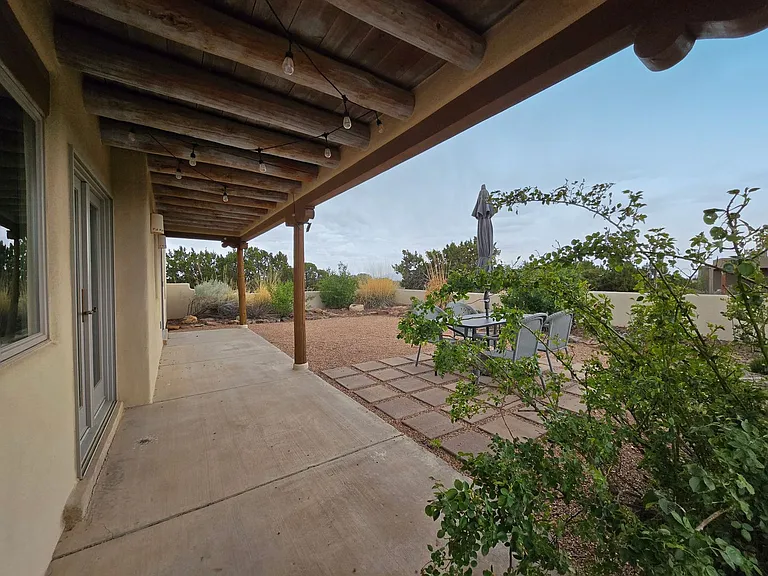 4 Inez Ct — Photo 33