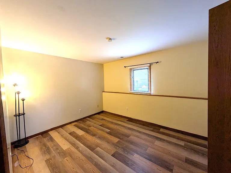 599 Echo Ct — Photo 14