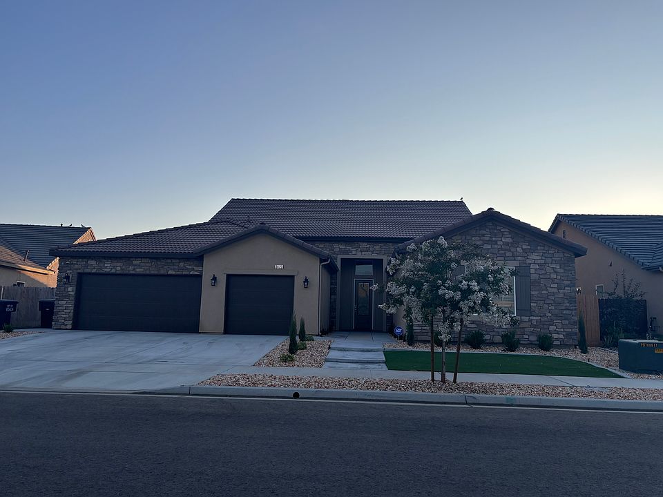 2nd image of 3423 N Crenshaw Ct