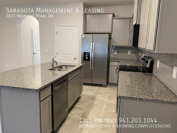 5th image of 2825 Midnight Pearl Dr