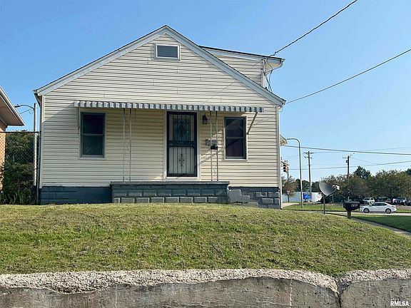 2nd image of 1513 E Paris Ave