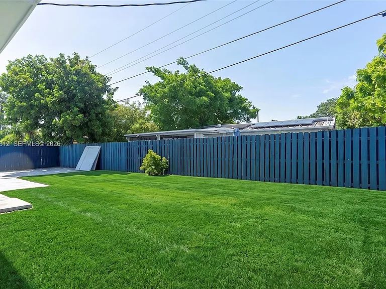 1473 NE 30th Ct — Photo 37