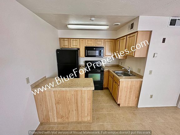 5th image of 1810 E Blacklidge Dr APT 213