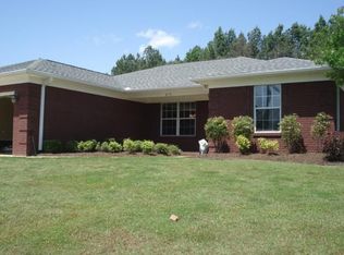 613 W Longview Dr, New Albany, MS 38652