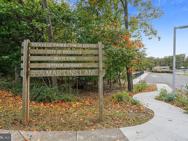 845 King Farm Blvd — Photo 122