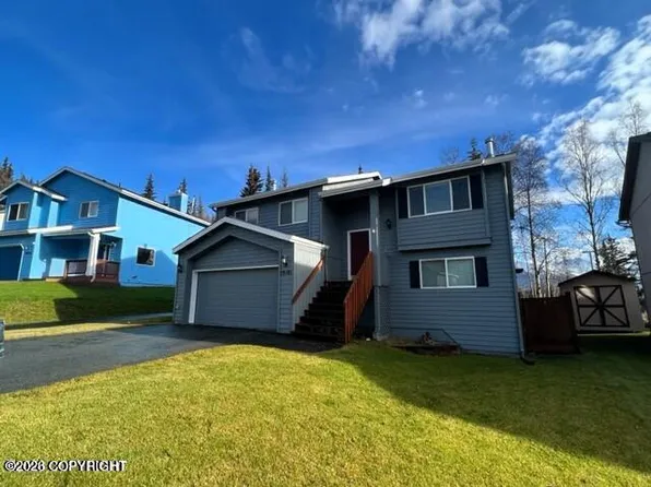 19101 Danny Dr, Eagle River, AK 99577