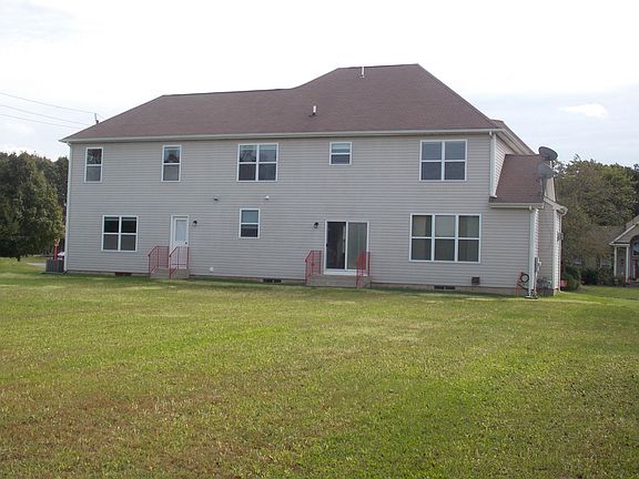 4th image of 26 Monticello Dr