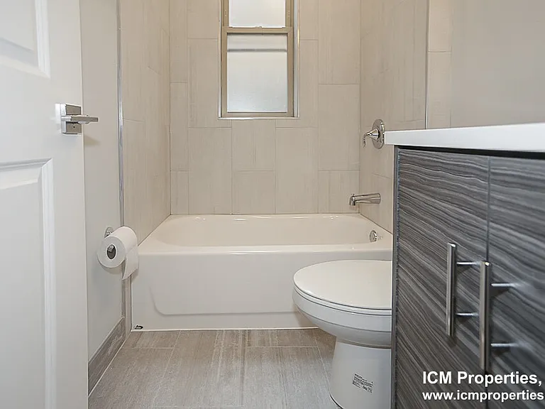 3907 N Janssen Ave #2 — Photo 7