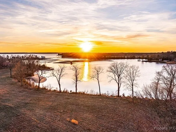 760 Little Florida Rd, Farnham, VA 22460