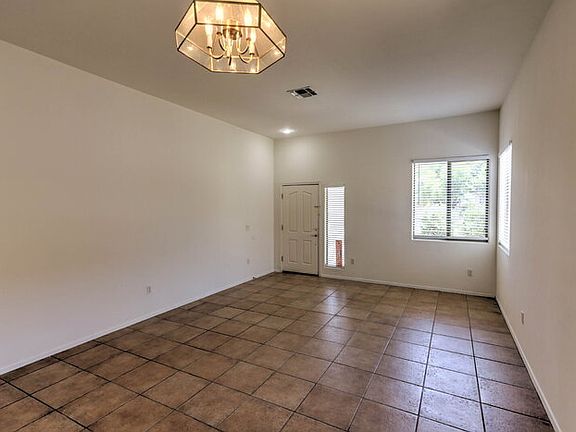 4th image of 335 E Calle Nacrita