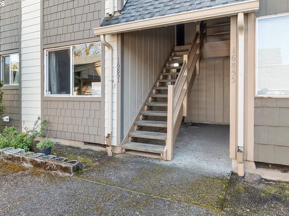 16851 SE Powell Blvd, Portland, OR 97236