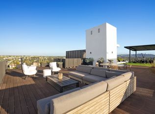 1557 Orange Grove Avenue, Los Angeles, CA 90019