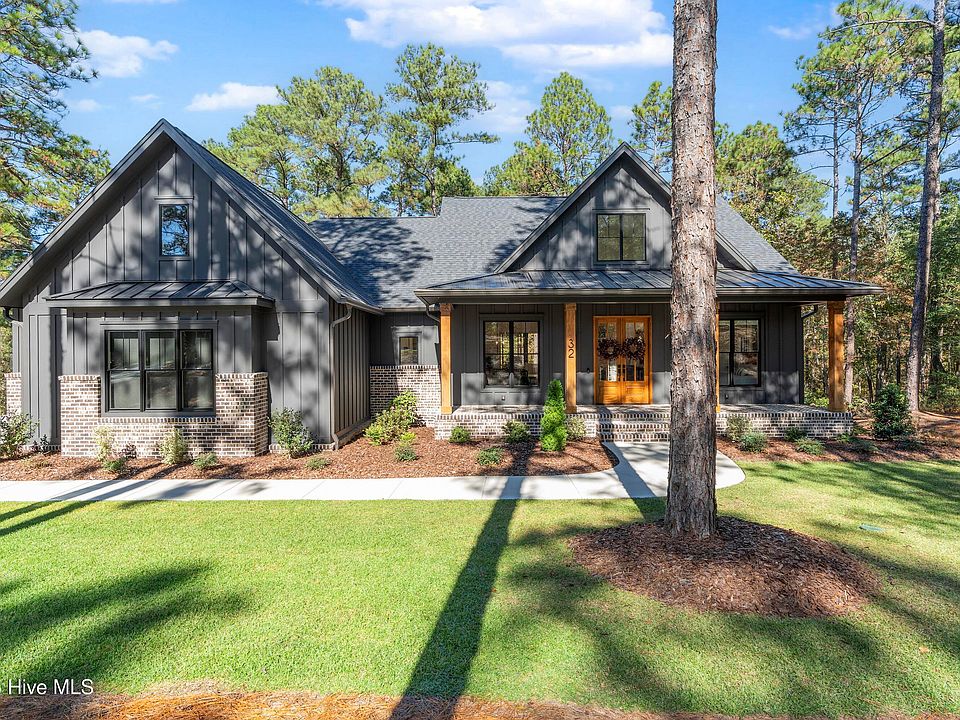1st image of 32 Chestertown Drive