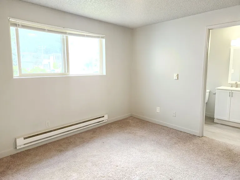 Timber Grove Apartments in Lynnwood, WA — Photo 9