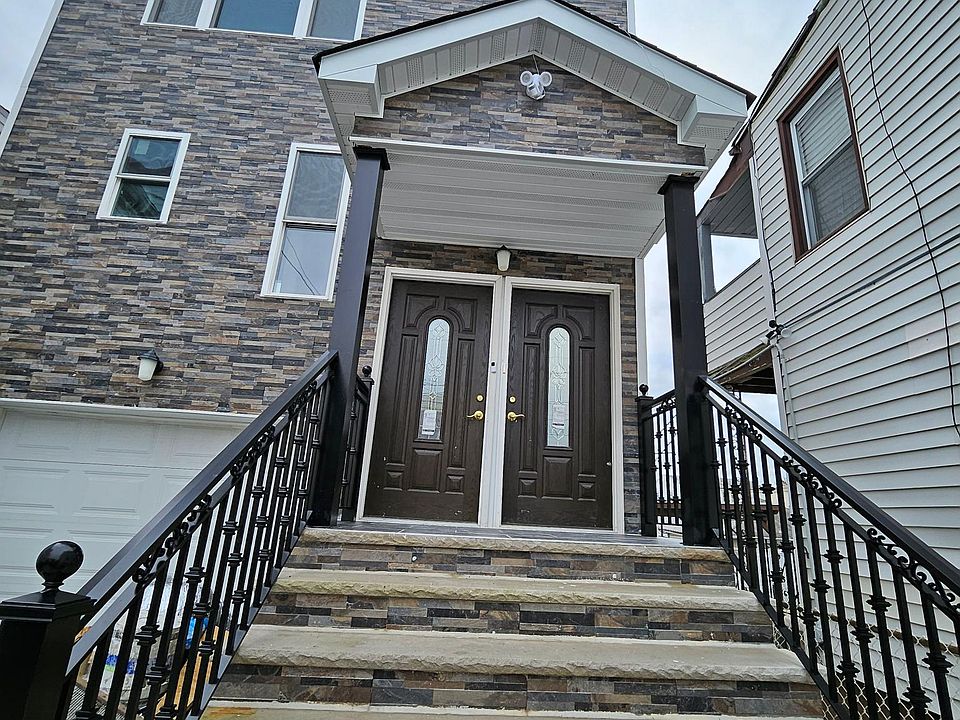 1st image of 225 Edmund Ave #2