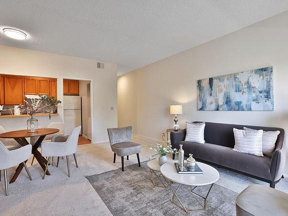 3rd image of 4691 Albany Cir APT 126
