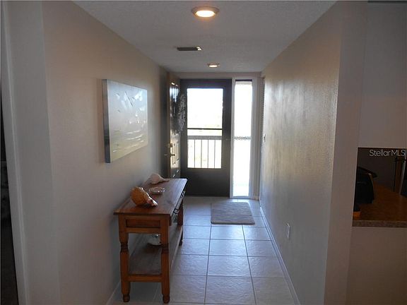 2nd image of 1845 Golfview Dr #1845