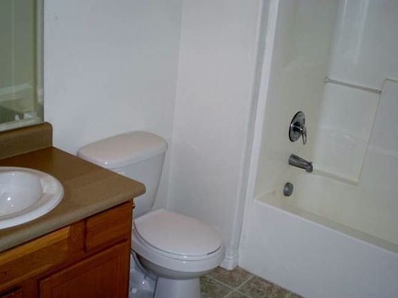 5th image of 1441 Westbury Way APT D