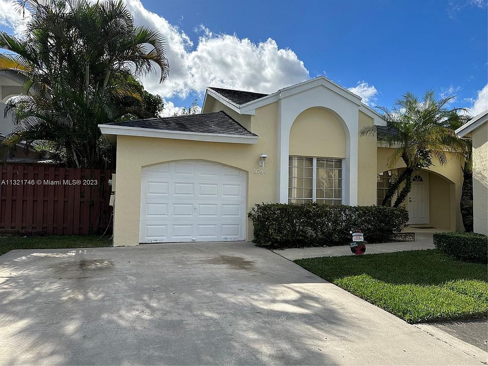 1st image of 9746 NW 51st Ter