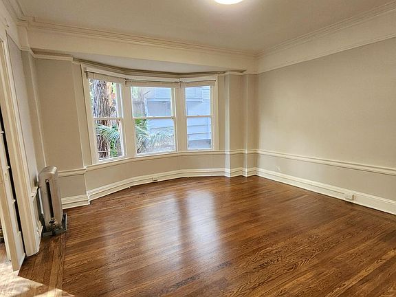4th image of 834 Bush St APT 304