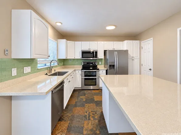 92-1288 Kikaha St APT 77, Kapolei, HI 96707