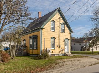 24 Albert St, Yarmouth, NS B5A3M9