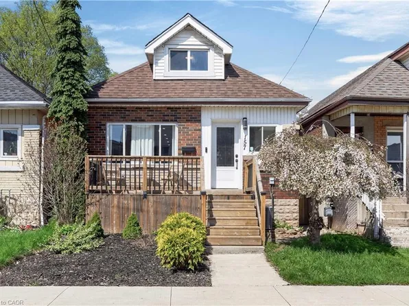 157 Cameron Ave N, Hamilton, ON L8H 4Z4