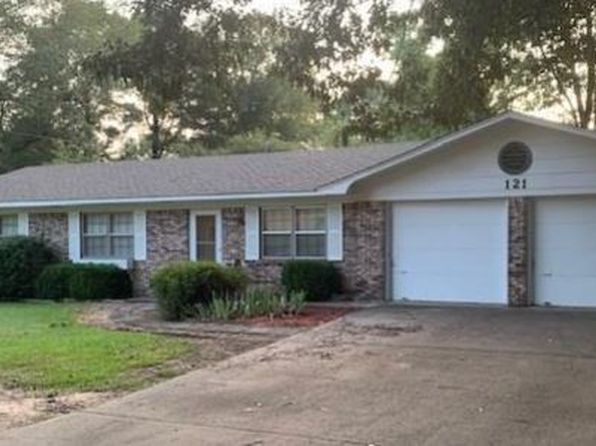121 Shamrock Dr