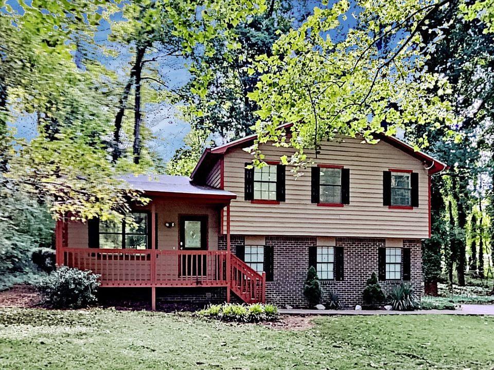 1st image of 858 Falconcrest Dr