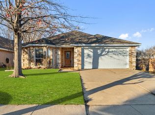 4413 New Meadow Dr, Mansfield, TX 76063