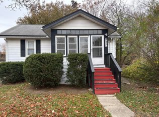 460 Lincoln Ave, Clawson, MI 48017
