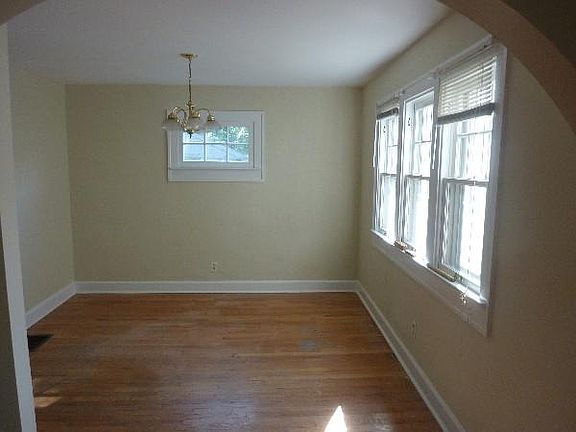 3rd image of 5445 N College Ave