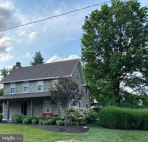 2nd image of 2040 Upper Ridge Rd #A