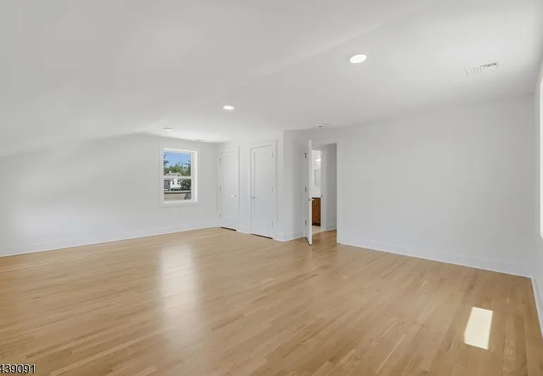 116 Valley St #2 — Photo 26