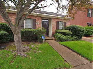 18 Stanford Ct, Jackson, MS 39211