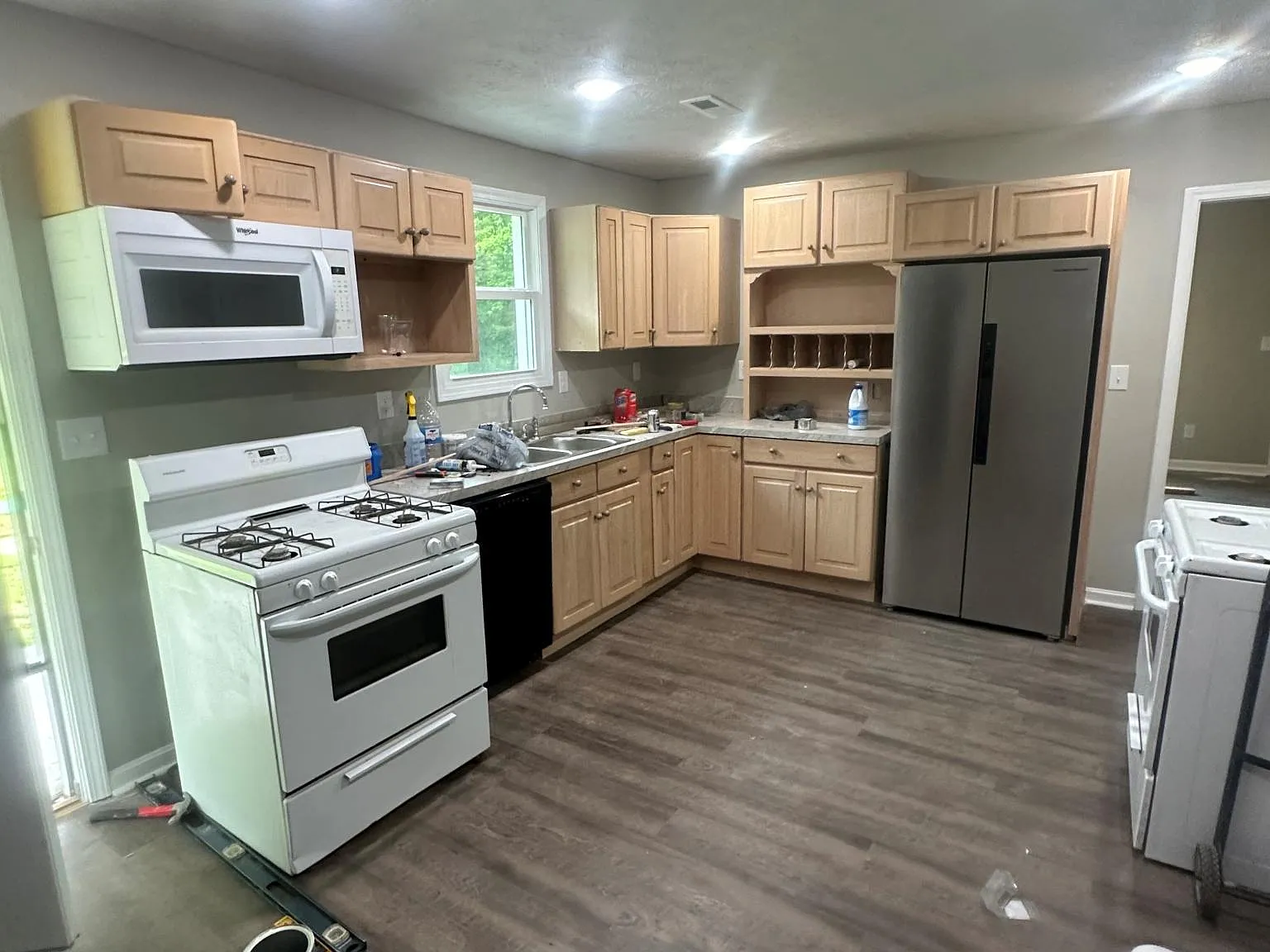 3 bed, 1216 sqft, $1,300 — Photo 3