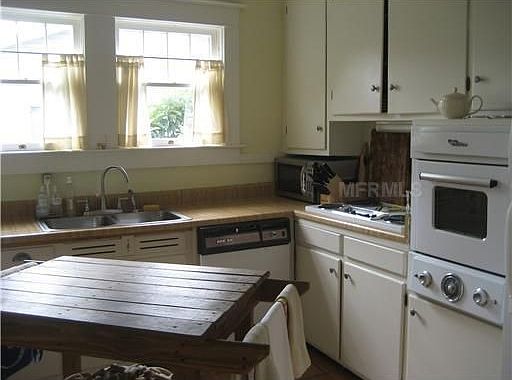 4th image of 3007 W San Miguel St