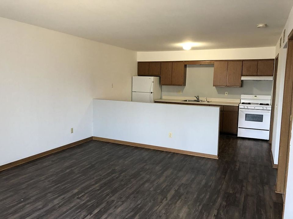 1st image of 119 Monroe St APT 2