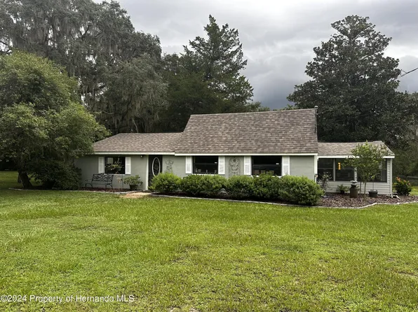 16124 Pawnee Dr, Brooksville, FL 34601