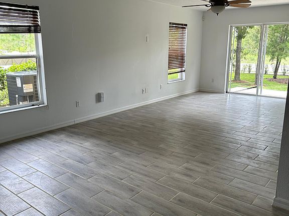 5th image of 4080 Pitch Pine Cir