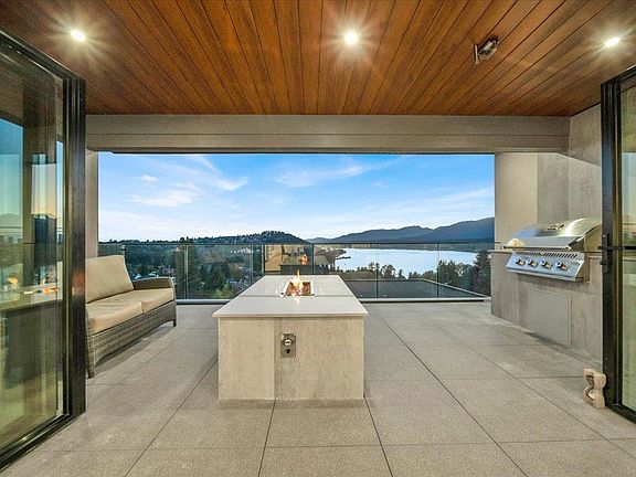 4th image of 7275 Ridge Dr #5