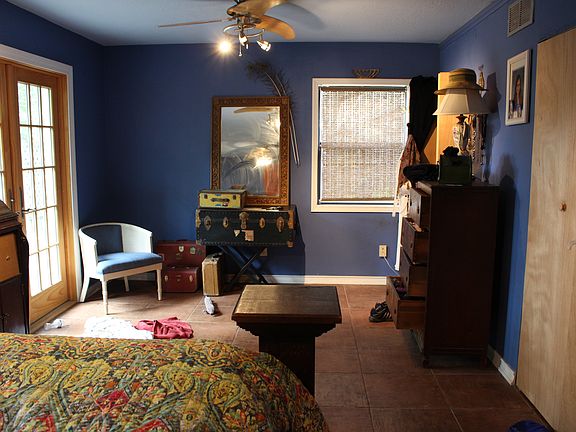 5th image of 4701 5th St S