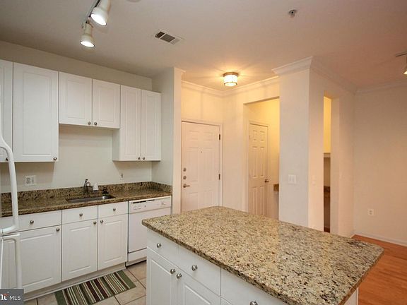 5th image of 9490 Virginia Center Blvd Unit 243