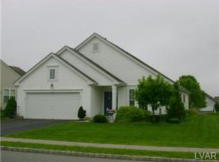31 Kensington Cir, Belvidere, NJ 07823