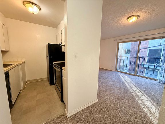 4th image of 5263 15th Ave NE APT 301